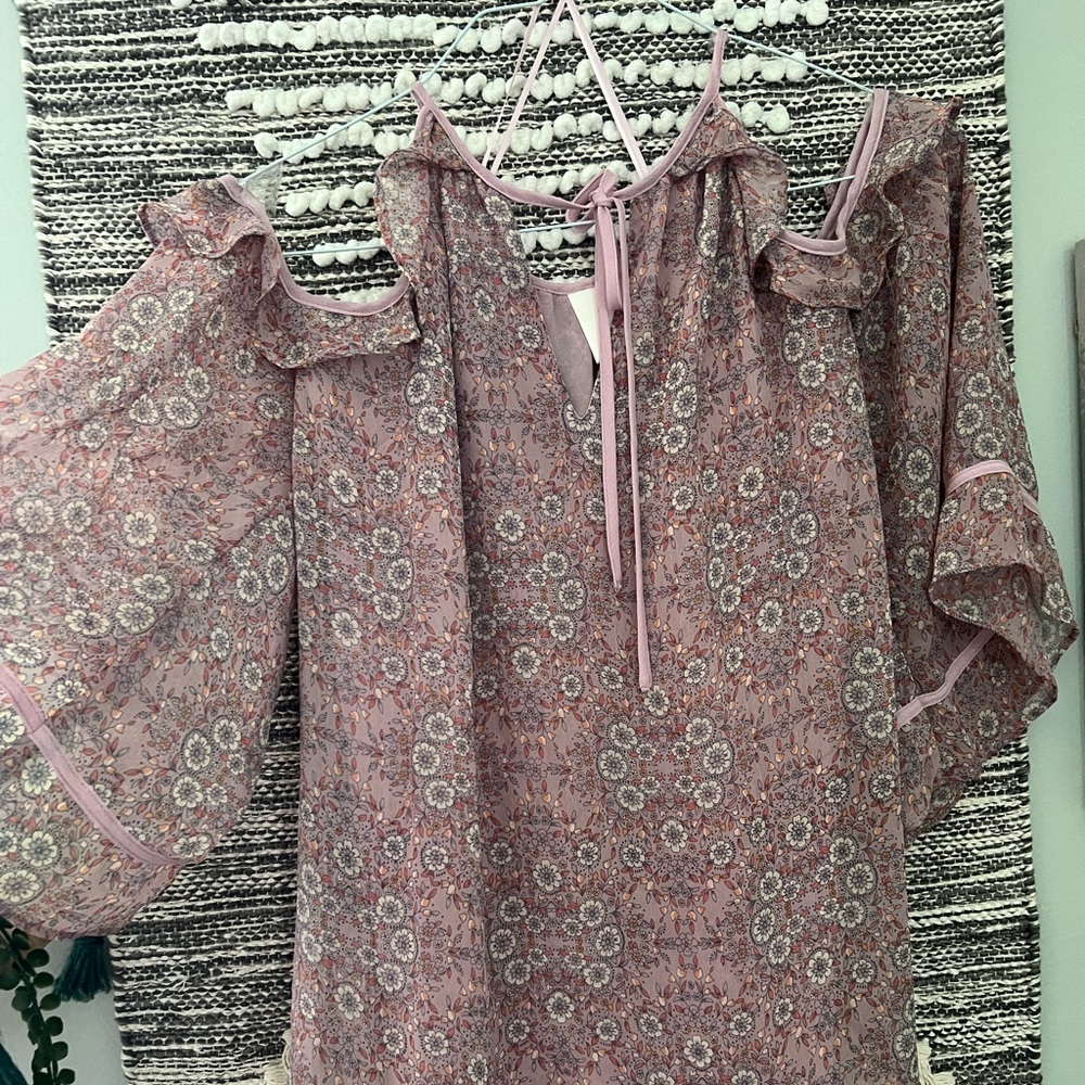 Woman’s blouse